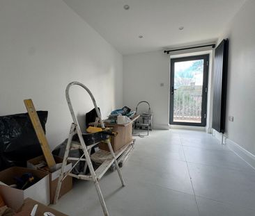 2 bed Apartment for Rent - Photo 1