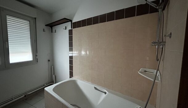 Appartement 2 pièces 44m2 REIMS 603 euros - Photo 1