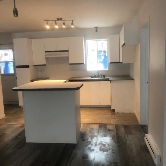4 1/2 à louer à St-Jérome. $1225/mois - Photo 1