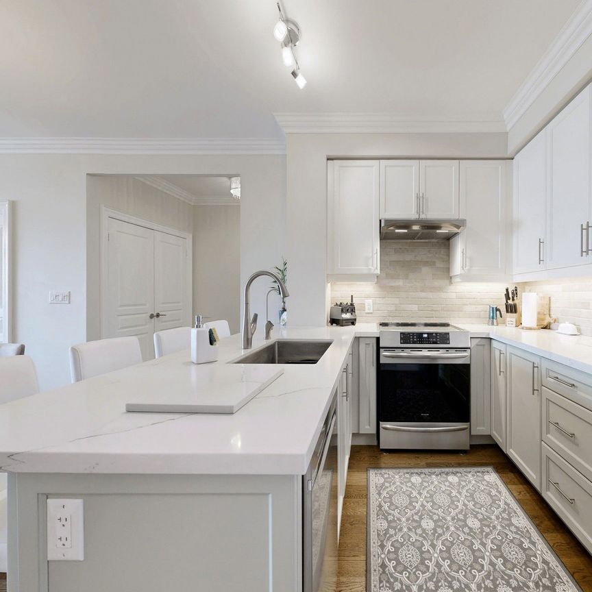 For Lease - 35 Baker Hill Boulevard Unit# 305, Whitchurch-Stouffville, Ontario - Photo 1