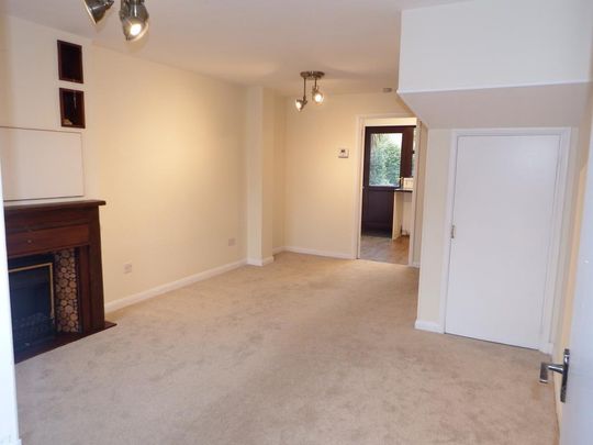 2 bedroom semi-detached house to rent - Photo 1