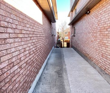 For Lease - 21 Woodstone Avenue, Richmond Hill, Ontario - Photo 6