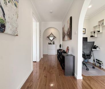 Modern & Convenient! - Photo 2