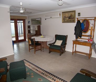 Thornlie - Photo 2