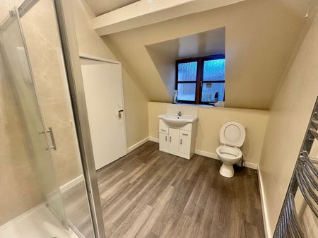 2 bedroom maisonette to rent - Photo 5