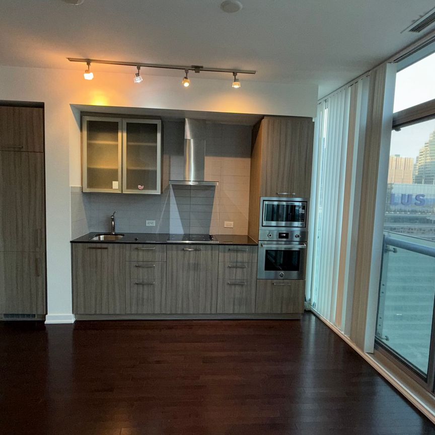 For Lease - 14 York Street Unit# 4012, Toronto, Ontario - Photo 1