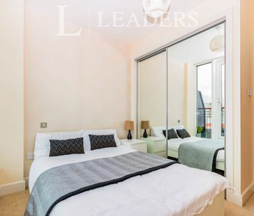2 bedroom apartment to rent Brecon House, The Canalside, Portsmouth... - Photo 2