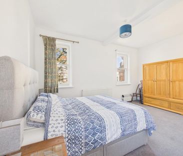 2 bedroom apartment to rent - Photo 4