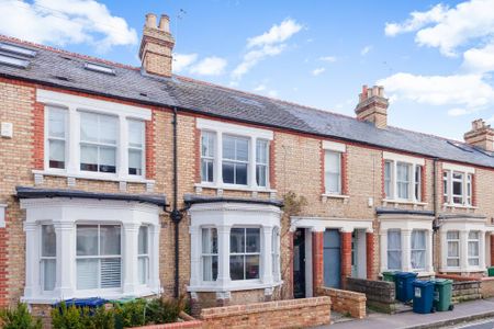 3 bedroom terraced house to rent - Photo 5