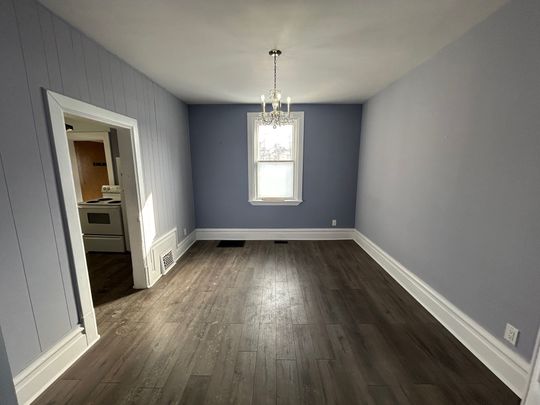 For Lease - 58 Armstrong Street, West Centre Town, Ontario - Photo 1