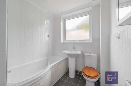 Clifton Close, Swanage, BH19 - Photo 3