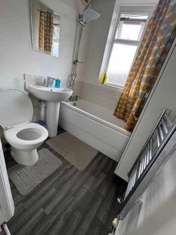 Room in a Shared House, Meyrick Avenue, LU1 - Photo 5