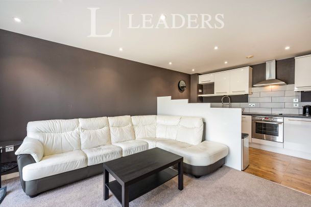 2 bedroom apartment to rent The Crescent, Gunwharf Quays, Portsmouth, PO1 - Photo 1