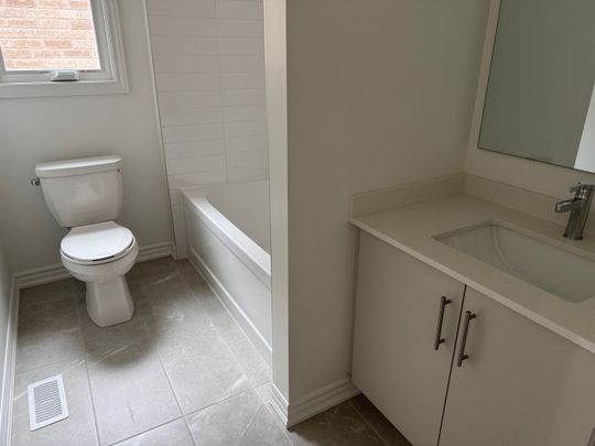 For Lease - 1583 Savoline Boulevard, Milton, Ontario - Photo 1