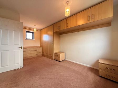 3 bedroom detached house to rent - Photo 3