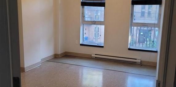 Logement adapté pour personne à mobilité réduite - Photo 2