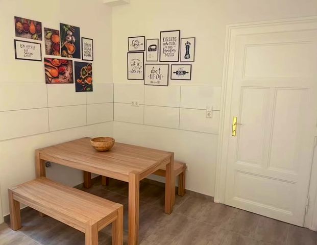 Münchener Straße 26 - Two Door Streetside - Photo 1