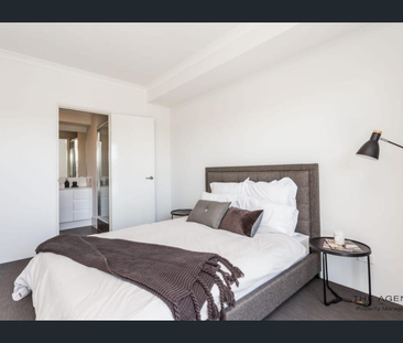 Modern & Spacious Apartment in a Prime Location - Photo 5