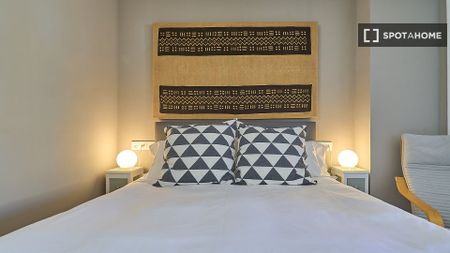 valencia, Valencian Community 46020 - Photo 4