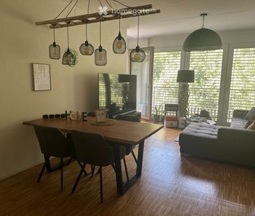 Moderne 2.5-Zimmer-Wohnung mit Balkon und schöner Aussicht in Effre... - Foto 1