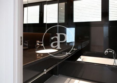 House for rent, with garden and pool in Pedralbes. - Photo 5