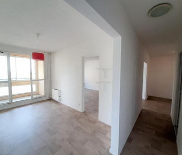 Location Appartement 3 pièces 73m² ST PRIEST 69800 - Photo 5