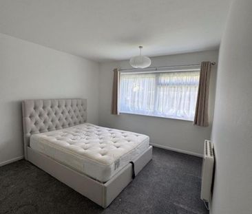 2 bedroom property to rent - Photo 1