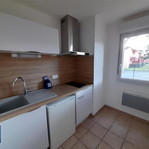 Location Appartement 3 pièces 53m² MILLAU 12100 - Photo 1