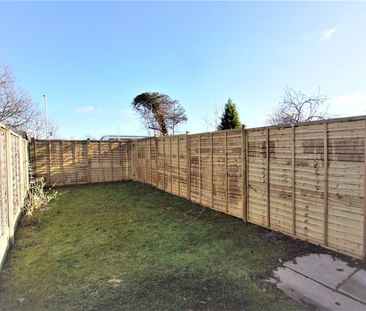 Mead Road, Leeds - Photo 6