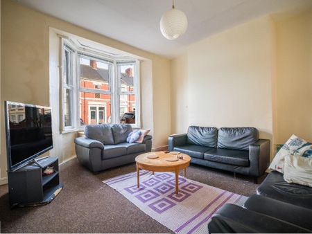 5 bedroom maisonette to rent - Photo 2