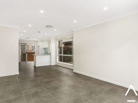 Luxury Four Bedroom Townhouse - Photo 3