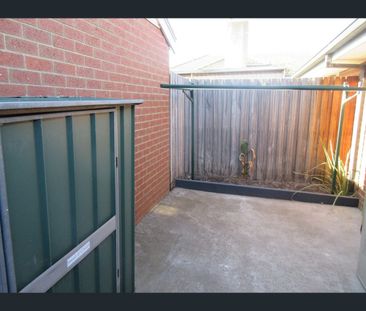 5/2-4 Elizabeth Street, Braybrook, Vic 3019 - Photo 1