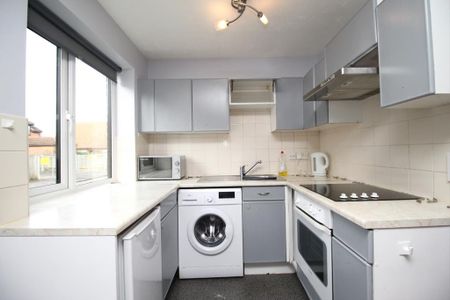 1 bedroom flat to rent - Photo 4