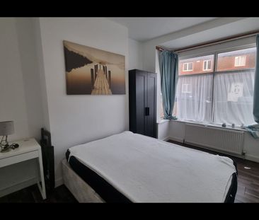 7 Bed Detached House, High Town Road, LU2 - Photo 1