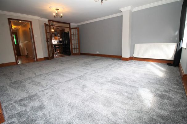 3 bedroom semi-detached house to rent - Photo 1