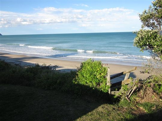 Prime beach location. - Photo 1