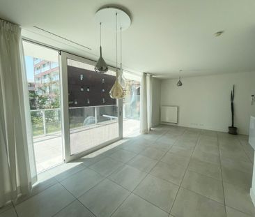 Luxueus appartement met groot terras en autostaanplaats. - foto 2