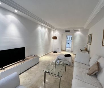 3 Bedroom Apartment For Rent in Puerto Banús, Málaga - Photo 3