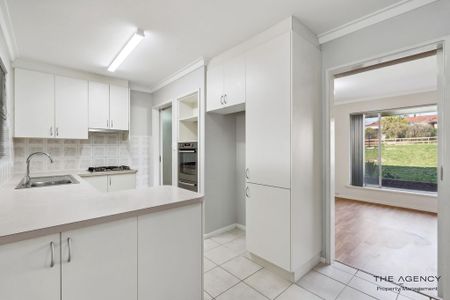 Spacious & Functional 3-Bedroom Home in Girrawheen - Photo 3