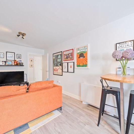 Owen Road, Godalming, Surrey, GU7 - Photo 1