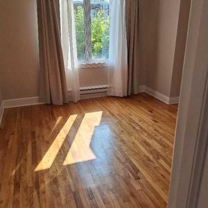 Parc extension 5 1/2 haut de duplex rénové - Photo 2