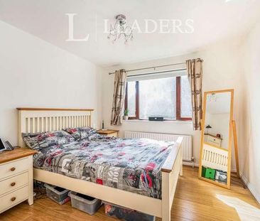 Farriers Road, Epsom, KT17 - Photo 4