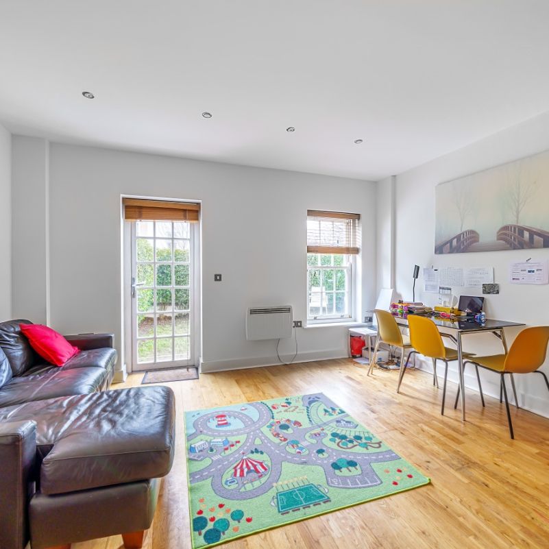 Trafalgar Road, Greenwich, London, SE10 - Photo 1