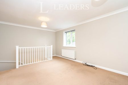 2 bedroom apartment to rent Whites Way, Hedge End, SO30 - Photo 2