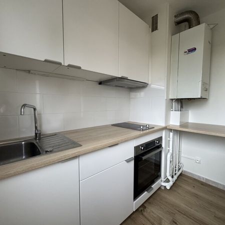 Location Appartement 1 Pièce 30 m² - Photo 4