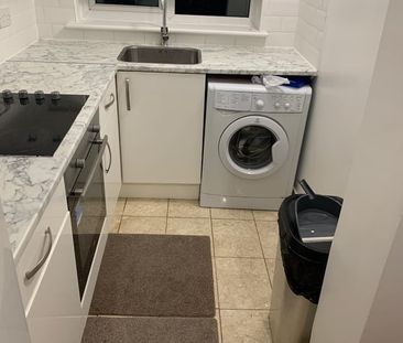 1 Bed Flat, London, E7 - Photo 4
