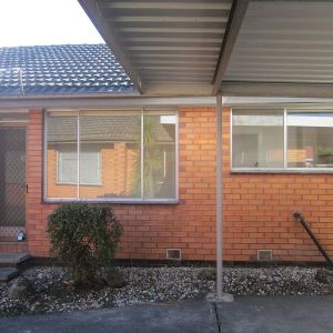 Close to all amenities - Photo 2