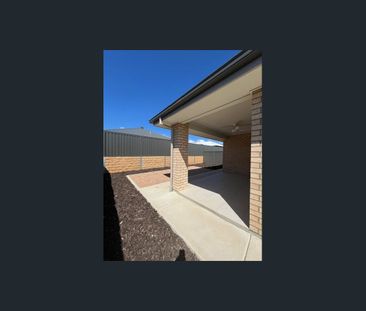 Fabulous New Home in Prime Location - Photo 6