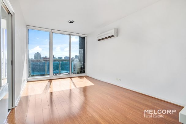 SENSATIONAL TWO BED IN THE HEART OF CBD - UNFURNISHED - Photo 1