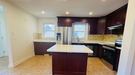 For Lease - 435 Cummer Avenue Unit# (1 Lvl), Toronto, Ontario - Photo 4